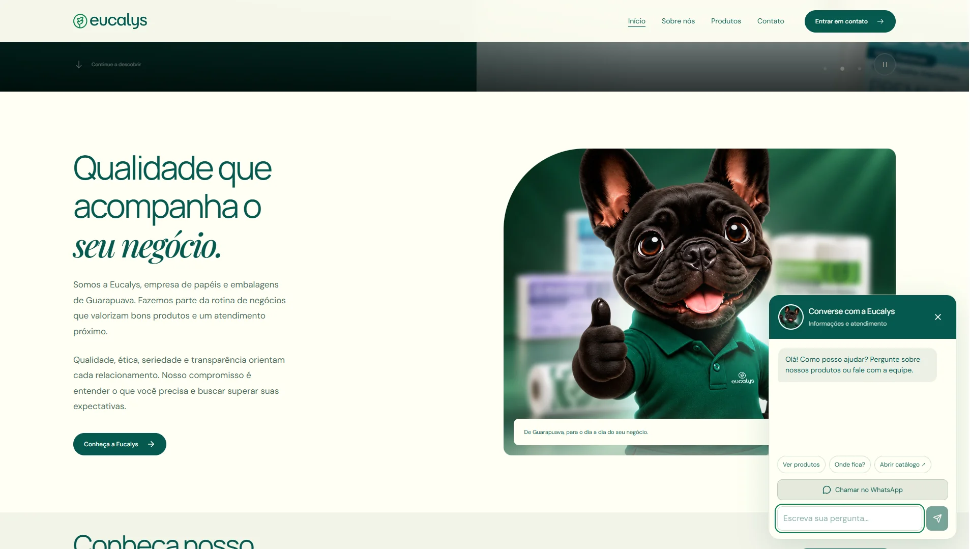 Apresentação da Eucalys com assistente de atendimento aberto